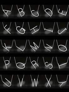 1 件时尚简约优雅淑女风格银色 26 个字母大字母吊坠项链