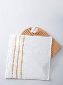 1 pieza Toalla de baño, blanca, delgada, rectangular de 70*140cm, con patrón jacquard simple, O Toalla de mano de 33*74cm, O Pañuelo de 34*34cm, adecuado para adultos, suave, absorbente, de secado rápido, para todo el año, para baño, hotel, viaje, fiesta, regalo, spa, playa, al aire libre, vuelta al colegio para salón de belleza, toallas de baño para el hogar, ducha, para salón de belleza, hotel, deportes, artículos esenciales para el hogar