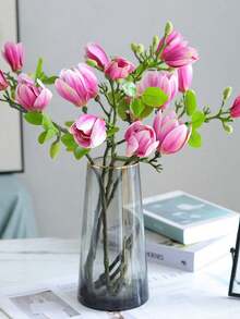 1支/2支/4支装，1支四头，现代简约欧式人造玉兰花枝，长68厘米，塑料材质，不掉毛，适合室内外家居装饰，可用于各种桌面、办公桌、场景布置、花瓶、卧室、客厅、厨房、壁炉旁、书房、玄关、阳台、窗户、推拉门等。家居装饰、返校季房间装饰、学习用品。