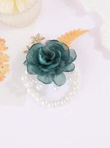 1 Stück Handgelenkblume für Frauen, koreanischer Stil Kamelienblume mit Perlen dekoriert, geeignet für Braut, Brautjungfer, Hochzeit, Party, tägliche Blumendekoration, romantisches Accessoire