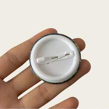 1pc 4.4cm/1.73inch Design Safety Pin Badge, Button Badge, Suitable For Attaching To Clothes, Bags, Backpacks, Fun Gift For Family And Friends - Black - View 4