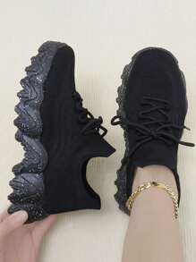 Zapatillas de punto transpirables para mujer - Cómodas zapatillas de cordones de caña baja, con suela gruesa de EVA, diseño negro adecuado para uso todo el día, calzado para todas las temporadas | Detalles de borlas a la moda | Parte superior de tejido de punto, zapatos deportivos para mujer