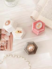 1pc Creative Design Pearl Hexagon Jewelry Box, Flannel Ring Box, High-End Velvet Earring Ring Jewelry Gift Box - View 1
