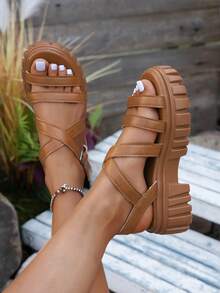 Sandalias de mujer con tiras tejidas de estilo minimalista y vacacional, sandalias con cuña tipo hada y suela gruesa, adecuadas para caminar al aire libre, la playa, tallas grandes, para looks de primavera y verano - Marrón - Ver 3