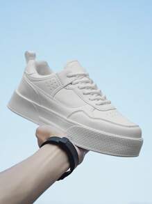 Sapatos Casuais Outdoor Confortáveis e Versáteis de Couro Branco Puro com Efeito de Emenda para Casal, Elegantes e Simples, Plataforma Alta Juvenil, Sola Plana Esportiva Absorvente de Impacto, Sapatos Brancos