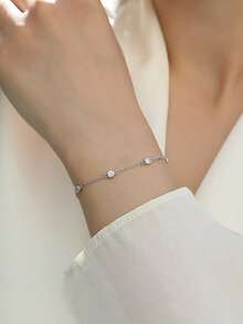 BLOVEMEE 1 件优雅的 925 纯银莫桑石手链，适合女性日常佩戴、通勤、派对、度假、生日、情人节、母亲节、复活节、结婚纪念日、圣诞节 - 女士珠宝礼物