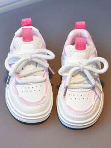 1 par de zapatos deportivos casuales blancos suaves y antideslizantes para niños, adecuados para primavera y otoño