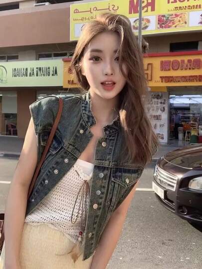 女士蓝色牛仔背心夹克，夏季短款无袖牛仔上衣