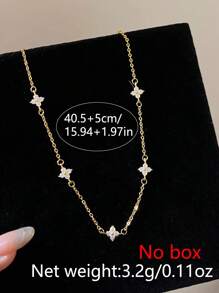 Nooxian 1 Stück Damen mehrlagige Quaste Halskette mit in Kupfer eingebettetem kubischem Zirkonia Kleeblatt, Alltagsschmuck Geschenk (ohne Geschenkbox) (Menge des Kleeblatt zufällig)