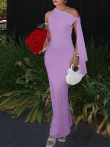 Robe longue élégante et modeste sans manches à col asymétrique pour les femmes. Parfaite pour les vacances, les fêtes et le printemps/été