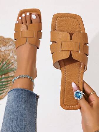 Sandalias planas cuadradas de moda con punta cuadrada y diseño slip-on para mujeres, versátiles zapatillas casuales de verano para damas