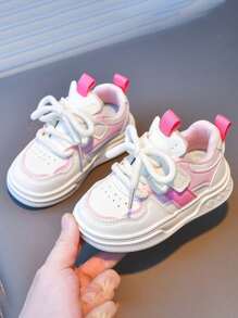 1 par de zapatos deportivos casuales blancos suaves y antideslizantes para niños, adecuados para primavera y otoño