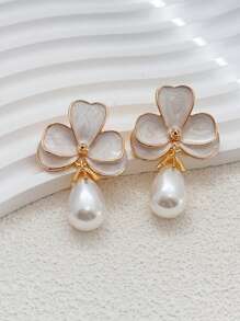 1 Paar elegante Ohrringe mit Perlen-Blumen-Design, elegant und feminin für den Sommer, Hochzeitsgeschenk, täglicher Gebrauch