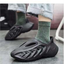 Foam Runners Shoes For Men Women Soft Cloud Slides Slippers Non-Slip Walking Sandals Beach Platform Pillow Sandals Lightweight Slip-On Foam Runners Outdoor Quick-Drying Sports Slides. - 黑色 - 查看 7
