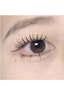 GLAM&NEED 72 piezas de pestañas postizas individuales en racimo segmentado, de 10-12 mm, suaves y delicadas con tallos negros, 12 filas, con apariencia natural, ligeras, reutilizables y aptas para uso diario