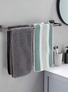 4pcs Solid Color + Striped Pattern Hand Towel Set - Towel Set - Size 13.78x29.53inch/35x75cm - Coral Fleece Material Soft & Skin-Friendly, Absorbent & Quick-Drying - With Hanging Loop For Easy Drying - No Shedding, No Fading - Minimalist & Fashionable Style - Suitable For Men & Women, All Seasons - Applicable For Bathroom, Living Room, Kitchen, Bedroom, Pool, Gifts, Also Can Be Used As Halloween, Autumn, Christmas Decorations, Christmas Gifts 70x140cm/27.56x55.12inch