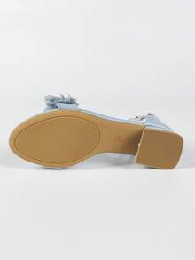 Giày sandal cưới nữ màu xanh dương đế vuông thấp 3cm, kiểu dáng xuân/hè, quai ngọc trai giả Pháp với họa tiết hoa trang nhã, thời trang, đa năng và thoải mái. - Màu xanh lam - Xem 9