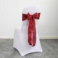 10 pièces Écharpe de chaise en satin avec nœud papillon, écharpes de chaise en satin vert sauge pour mariage, réception, événement, hôtel, décoration de chaise, convient pour toute fête intérieure ou extérieure. Décoratif et fonctionnel. Également applicable pour les fêtes de vacances, les mariages, les célébrations d'anniversaire, les sacs en organza, les chemins de table, les artisanats DIY, la décoration d'intérieur et les décorations de fête