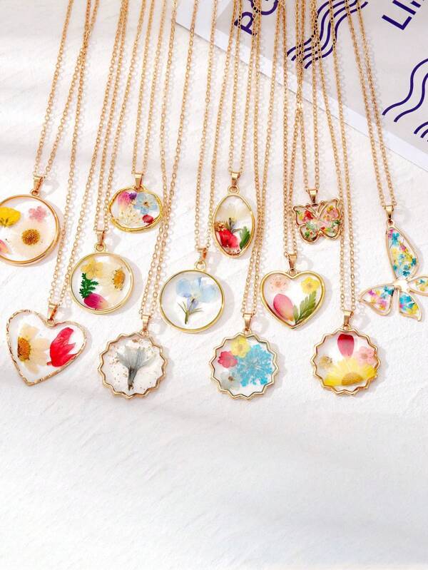1pc Women Boho Dried Flower, Geometric, Butterfly, Ditsy Floral Transparent Pendant Necklace, Suitable For Daily, Party Outfit