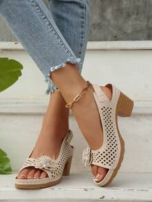 Zapatos negros de mujer estilo bohemio con lazo hueco, zapatos marrones suaves con flores vintage para mamá de mediana edad con suela hueca, tacones de cuña azules, sandalias beige huecas, zapatos blancos de verano - Beis - Ver 3
