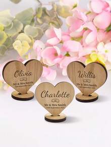 Etiqueta de regalo de madera con forma de corazón grabada a medida - Nombre/inicial/fecha personalizados en estilo vintage, etiqueta de recuerdo única para boda/despedida de soltera, adecuada para bolsas de regalo, ramos y decoraciones de fiesta - Multicolor - Ver 5