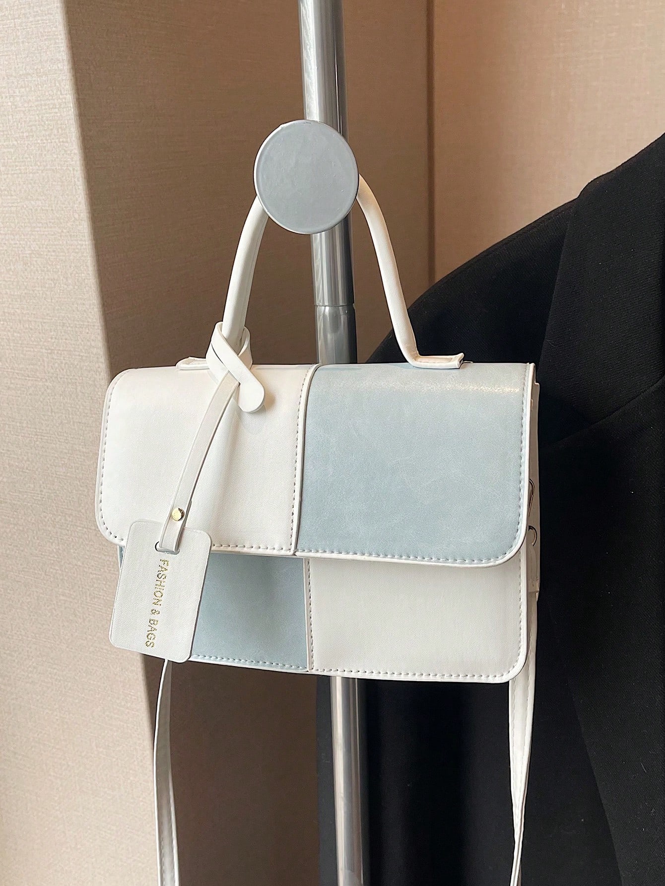 الحقيبة متعددة الألوان المبطنة بطراز جديد وأنيق لح...