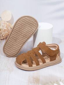 1 Pair Baby Sandals With Large Pu Surface, Anti-Slip Hook-And-Loop, Fashion Classic Beach Sandals, Suitable For Summer - Brown - View 3