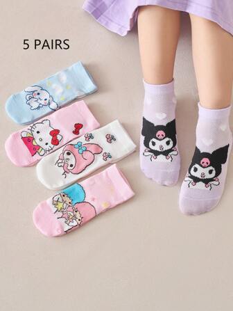Sanrio 5 paires de chaussettes d'équipe pour enfants, chaussettes de cheville pour filles, chaussettes en mesh pour enfants, avec les personnages Kuromi, design en mesh, roses, blanches, bleues, violettes, rouges, couleurs contrastées, Hello chat, Cinnamoroll, lapin, Melody, Kuromi, style décontracté et sportif, printemps-été toute saison, légères, convient aux étudiants au quotidien, peut être assorti avec des chaussures décontracté, des baskets, pour la rentrée scolaire, les étudiants, la nouvelle année scolaire, le retour en classe