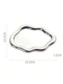 1个塑料云朵造型首饰托盘，独特的珠宝托盘，时尚家居装饰，完美的圣诞礼物，贴心的新年礼物，送给他/她的理想礼物，返校季必备单品，任何房间的时尚装饰品，多功能珠宝和小物件收纳方案，非常适合节日送礼和季节性庆祝活动，用这款可爱的云朵设计提升您的生活空间，时尚达人的必备单品，非常适合整理和展示珍藏品，用这款迷人的礼物创意庆祝爱与友谊。 - 雲朵盤 - 查看 4