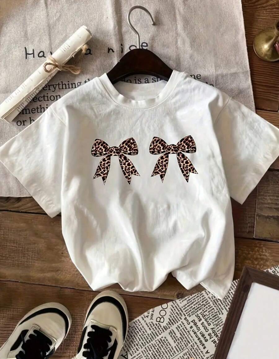 Camiseta con estampado de leopardo y lazo, top casual de manga corta con cuello redondo para verano y primavera, ropa de mujer - Blanco - Ver 1
