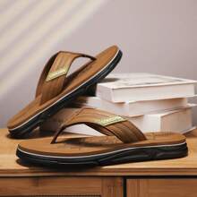 (Tamanho Pequeno) Chinelos Masculinos Novos para Verão 2025, Antiderrapantes e Antiodor para Uso Externo, Sandálias Esportivas Casuais para Praia