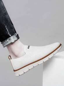 CLOHOO Brand Exclusive Breathable Mesh Casual Sports Shoes, Comfortable Soft-Bottom Hiking Shoes, Classic Durable Design Men's Sneakers - White - View 4