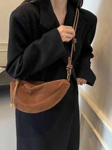 Spring New Lightweight Personalized Dumplings Design Large Capacity Women Shoulder Bag, Crossbody Bag, Asymmetric Shape