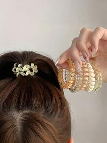 20 Stücke/Set Spiral Haargummis, von sanftem Nude-Rosa bis frischem Minz-Grün, bis zu personalisierten Schwarz-Weiß-Karos, um verschiedenste Matching-Bedürfnisse zu erfüllen - geeignet für Mädchen und Frauen, ob für den täglichen Weg zur Arbeit, Sport & Fitness oder für legere Treffen, um Ihrem Hairstyle stilvolle Akzente zu verleihen und mühelos einen modischen und ordentlichen Look zu kreieren. Haargummis, Haargummis, Haargummis, Haargummi, Haargummis, Haargummis