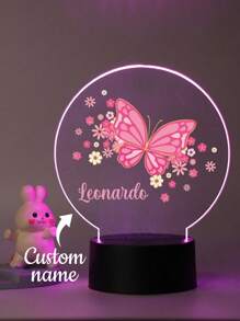 1 pieza Luz nocturna de ilusión LED de luz cálida con nombre personalizado, mariposa rosa y flores, regalo creativo para niños, niñas o amigos, decoración de escritorio para aniversarios, Día de San Valentín, Día de la Madre, Día del Niño, cumpleaños, Día del Padre, graduación, bodas, inauguración de la casa, para el hogar, oficina, comedor, sala de estar, dormitorio, salón de té, Día de San Valentín, decoración de Día de San Valentín, vida lenta de verano, artesanía personalizada, vintage