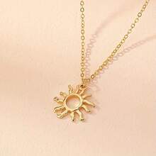 1pc Retro Sunflower Pendant Necklace - Yellow Gold - View 3