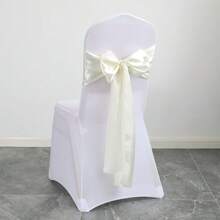 10 pièces Écharpe de chaise en satin avec nœud papillon, écharpes de chaise en satin vert sauge pour mariage, réception, événement, hôtel, décoration de chaise, convient pour toute fête intérieure ou extérieure. Décoratif et fonctionnel. Également applicable pour les fêtes de vacances, les mariages, les célébrations d'anniversaire, les sacs en organza, les chemins de table, les artisanats DIY, la décoration d'intérieur et les décorations de fête