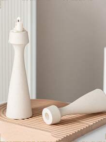 1Pieces Of Plain Conical Ceramic Candlesticks, With A Simple And Natural Style Design, Suitable For Conical Candles, Soft Home Decoration Items, Photography Props, Tabletops, Party Decorations, Gifts, White, Suitable For Dining Rooms, Living Rooms, And Home Decoration.