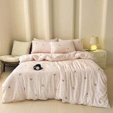 3/4pcs Pink Printed Bedding Set, Cute Rabbit & Bear Print Bedding Set For Girls, Cartoon Animal Soft Pink Bow Pink Heart Polyester Fabric Skin-Friendly Bedding Set (1 Duvet Cover + 1 Bedsheet + 1/2 Pillowcase, Without Filler)