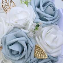 1 Stück eleganter blauer Rosenstrauß mit Satinband, Mori Stil Goldblatt Braut Brautjungfer Hochzeit Künstliche PE Schaum Rose Blumenstrauß PE407E