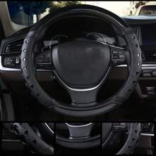 1 Stück stilvoller Kunstleder Lenkradabdeckung mit Herzmustern in Rot und Schwarz - passend für alle Autos, ganzjährig, Sport-Innen-Zubehör, süß, Kraftfahrzeug Innen-Bedarf