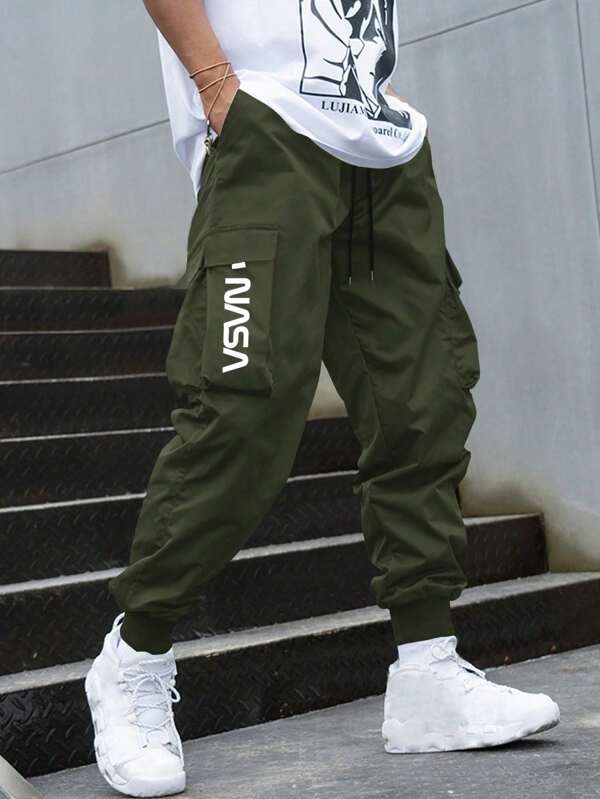 Pantalones de trabajo casual multibolsillos con cordón y estampado de monogramas para hombre, a la moda y versátiles