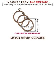 3 قطع دائرية فاخرة من نمط القصر البني، شكل خشبي مزيف، إطارات تطريز ريترو باستخدام تقنية الغرز المتقاطعة، أطواق تنجيد مزودة بخطاطيف للتعليق، متوفرة ب- 7 مقاسات، مصنوعة من مواد ABS و PVC عالية الجودة، يمكن استخدامها كتعليقات للهواتف والمفاتيح والحقائب وديكورات الملابس والمنزل والسيارة