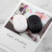 Mobile Phone Bluetooth Remote Control: Take Photos, Turn The Page, Brush The Video Almighty, Lazy People Must Have