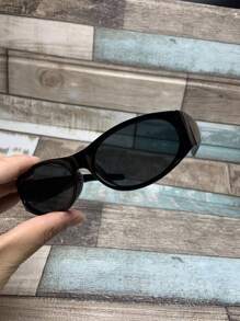 1 Stück Damen Vintage Lässig Katzenaugen Kleinrahmen Schwarze Modebrillen, geeignet für tägliche Unternehmungen, Sommer, Strand, Straßenmode für Sommerurlaub am Strand, Outdoor, Reisen