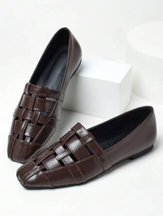 New Solid Coffee Brown Plush Lining Warm Soft Comfortable Fashion Versatile Slip-On Loafers Women Flat Pointed Toe Shoes For Autumn And Winter