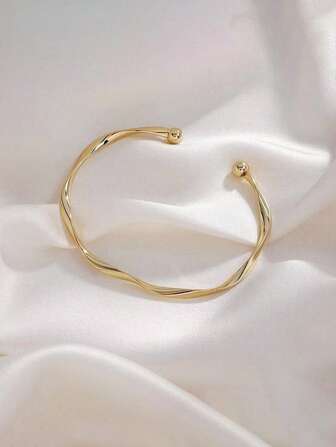 1pc Mobius Loop Bracelet , Minimalist Design, Fashionable Friendship Gift