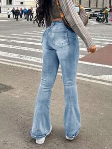 女士度假风休闲水洗毛边修身喇叭牛仔裤 - 淺色水洗藍 - 查看 7