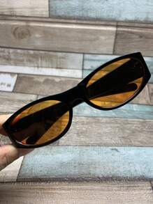 1 Stück Damen Vintage Lässig Katzenaugen Kleinrahmen Schwarze Modebrillen, geeignet für tägliche Unternehmungen, Sommer, Strand, Straßenmode für Sommerurlaub am Strand, Outdoor, Reisen