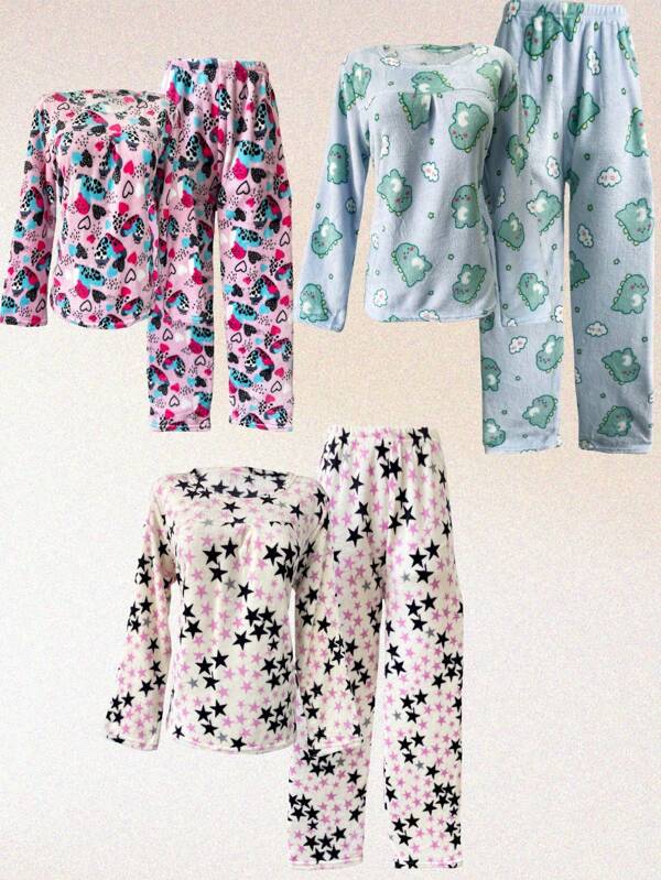 Set de 3 conjuntos de pijamas afelpadas para mujer, multicolor, clásicas, hermosos colores y estampados. Camisa de manga larga y cuello redondo. Pantalón de bota recta, ajuste de cintura natural con resorte, tela muy suave, ligera, cálida y agradable. Ideales para primavera, otoño e invierno. Te llegarán 3 conjuntos de pijamas en colores y estampados al azar.